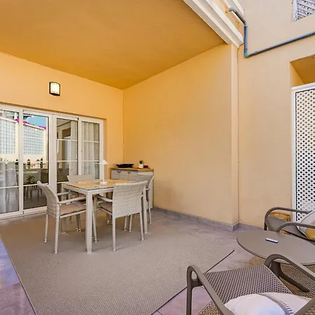 Yucca Park 1 Bed Lejlighed *